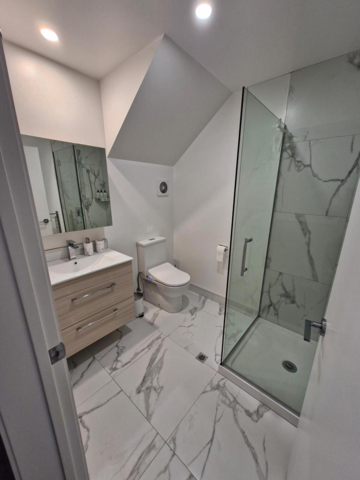 Ferienwohnung Cloud Nine Elegant Escape Awaits Christchurch Exterior foto