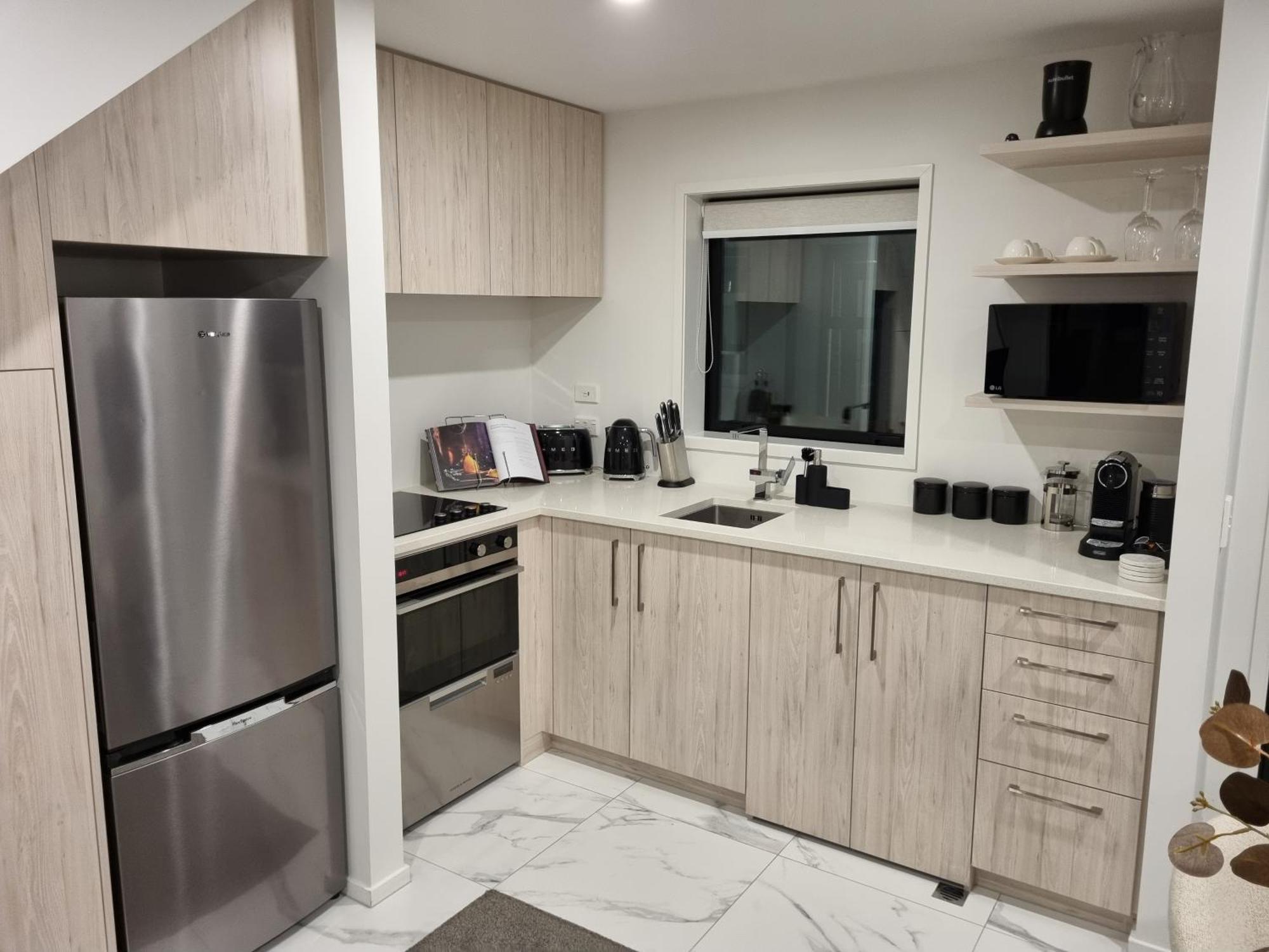 Ferienwohnung Cloud Nine Elegant Escape Awaits Christchurch Exterior foto